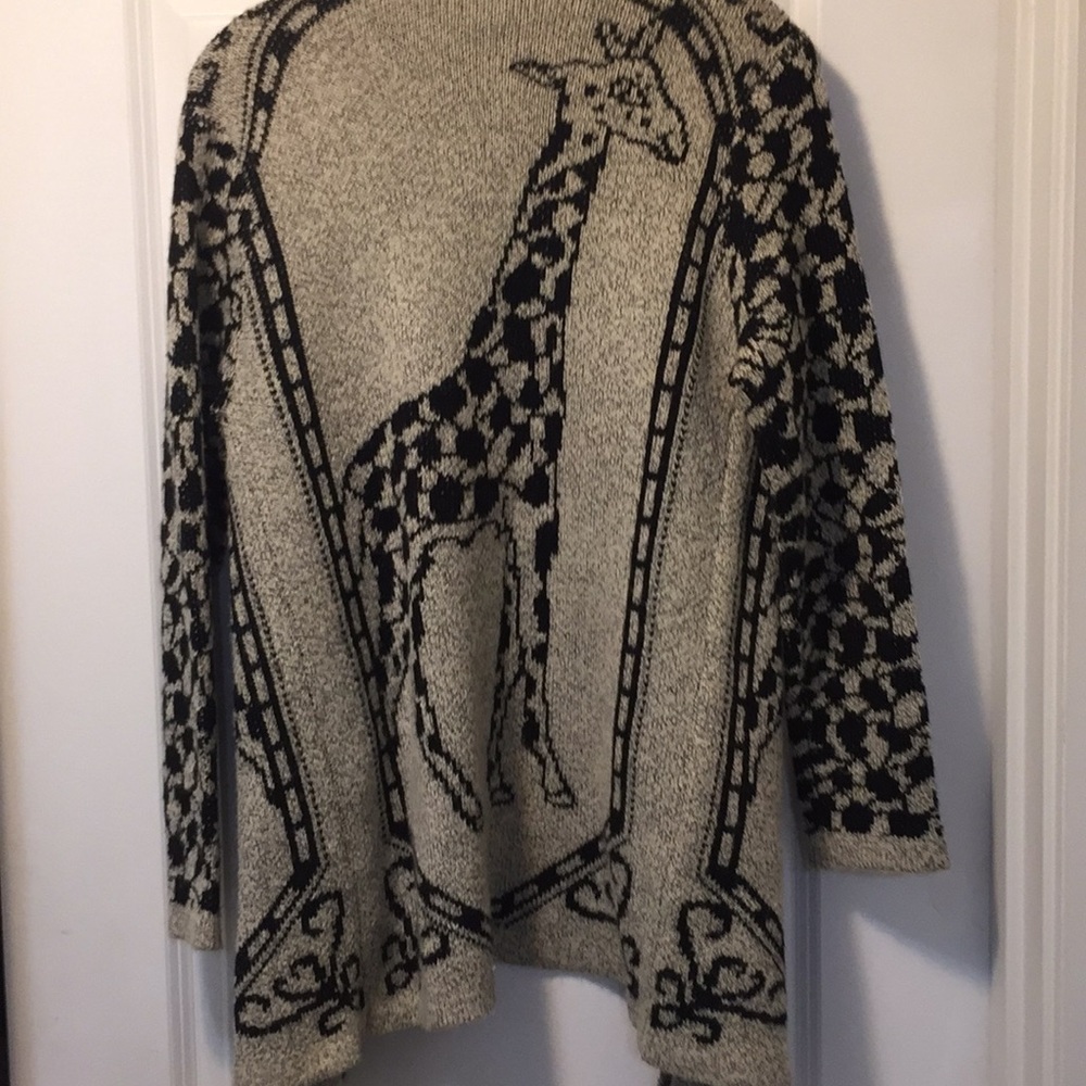 Giraffe sweater